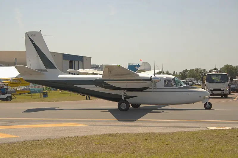 Aero (1) Commander 500, example photo from Wikimedia Commons