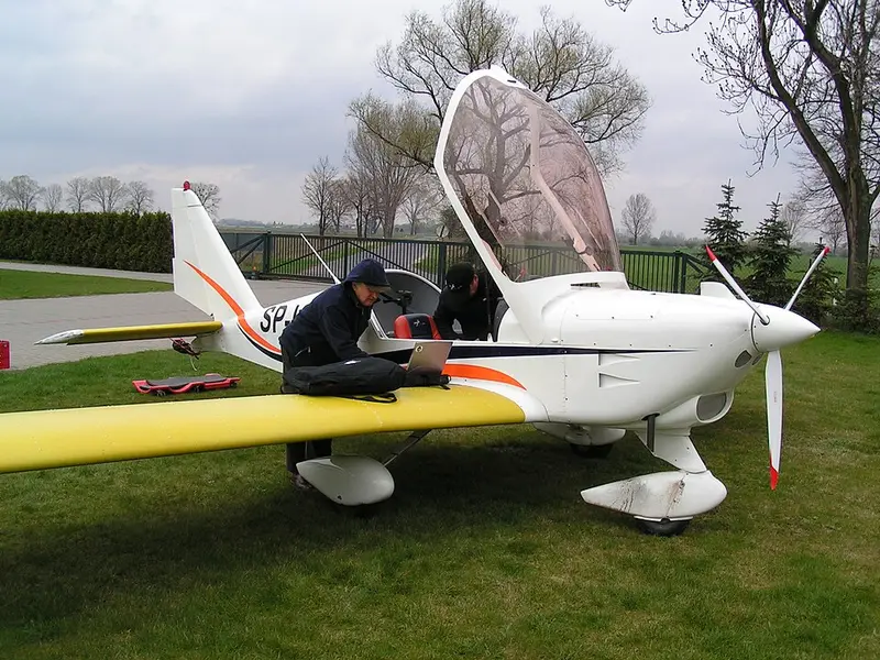 Aero (3) AT-4, example photo from Wikimedia Commons