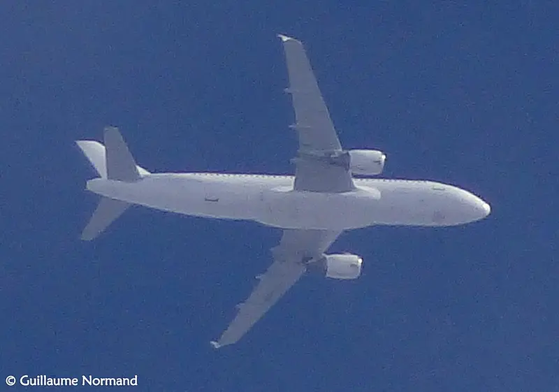 Airbus A-320, example photo from Wikimedia Commons