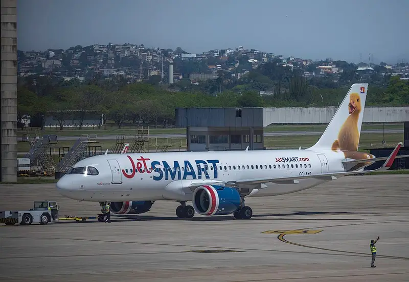 Airbus A-320neo, example photo from Wikimedia Commons