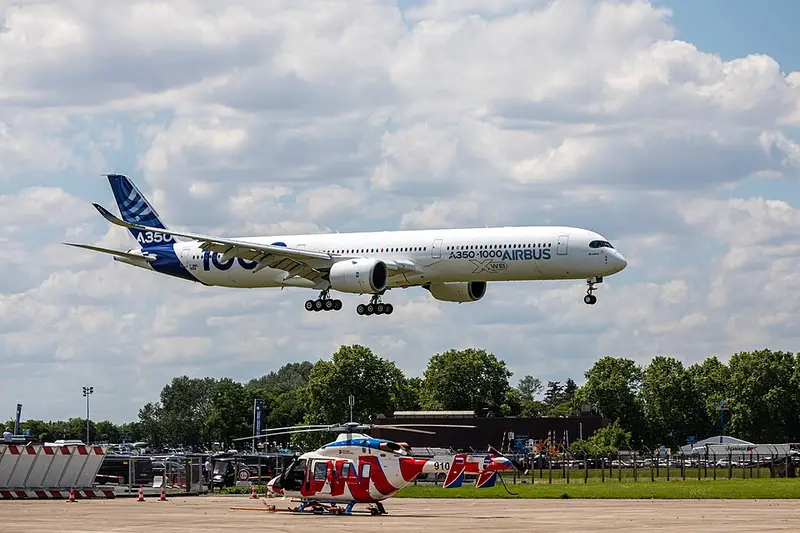Airbus A-350-1000 XWB, example photo from Wikimedia Commons
