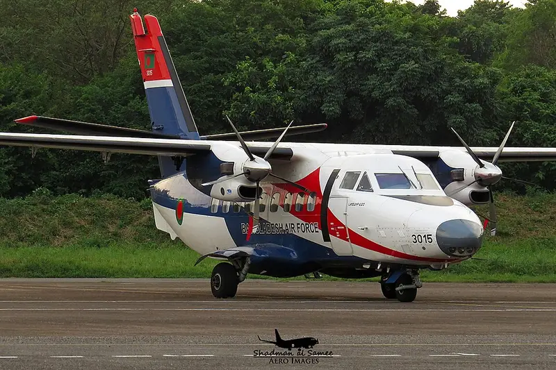 Aircraft Industries L-410 Turbolet, example photo from Wikimedia Commons