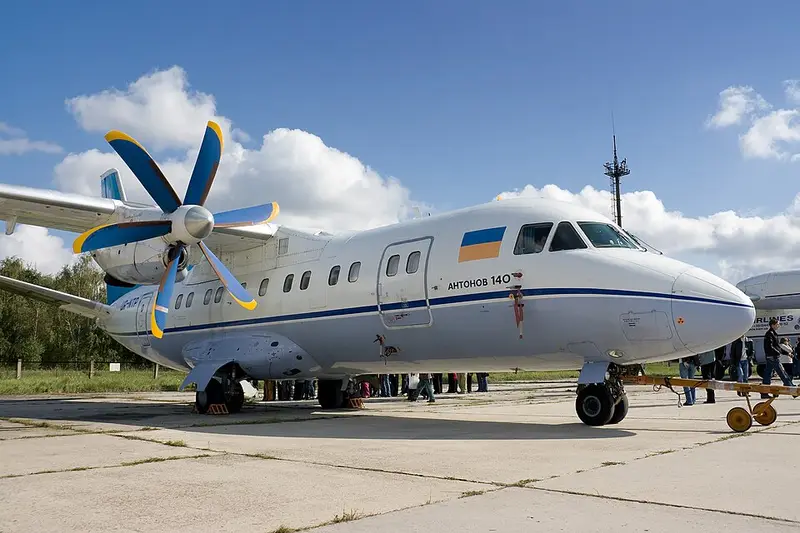Antonov An-140, Beispielfoto von Wikimedia Commons