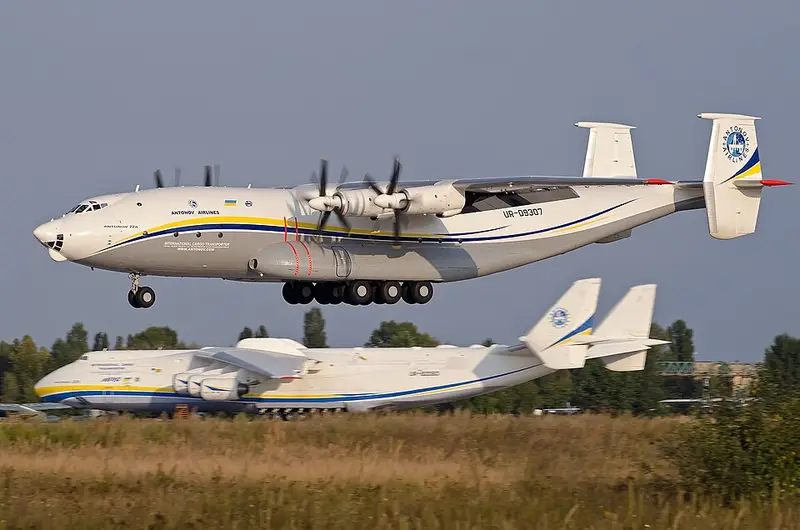 Antonov An-22 Antheus, example photo from Wikimedia Commons