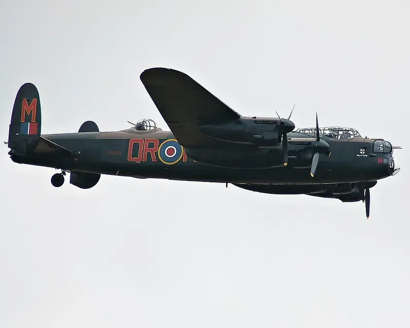 Avro 683 Lancaster, example photo from Wikimedia Commons