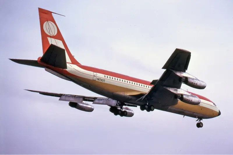 Boeing 720, example photo from Wikimedia Commons