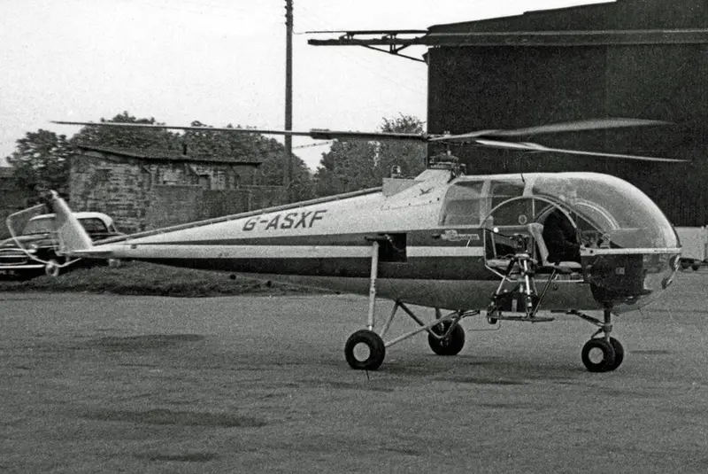Brantly 305, example photo from Wikimedia Commons