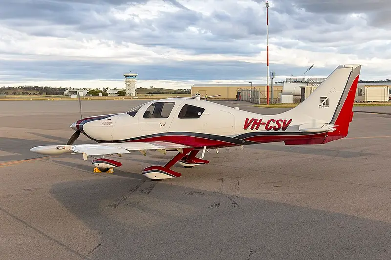 Cessna 350 Corvalis, Beispielfoto von Wikimedia Commons