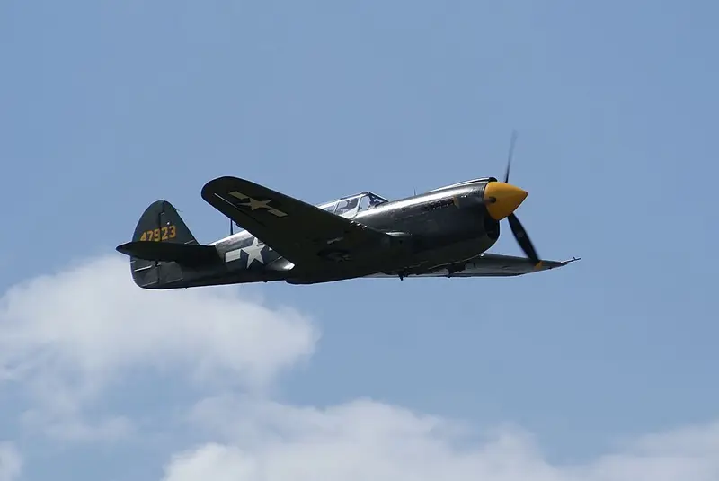 Curtiss TP-40 Warhawk, Beispielfoto von Wikimedia Commons