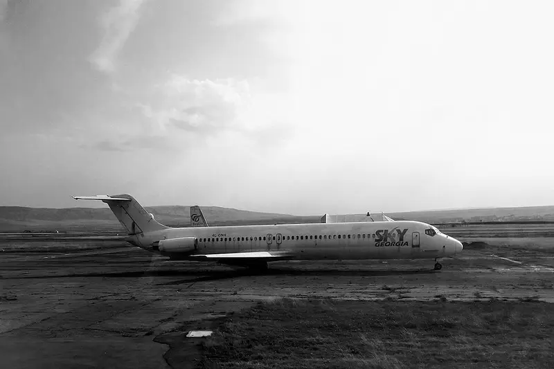Douglas DC-9-50, example photo from Wikimedia Commons