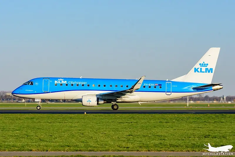 Embraer 175 (long wing), Beispielfoto von Wikimedia Commons