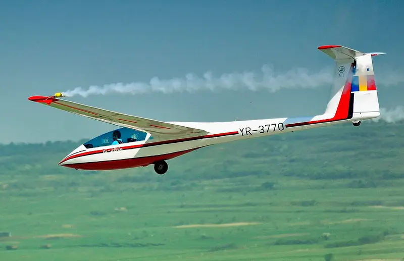 Iar IS-28M2, example photo from Wikimedia Commons