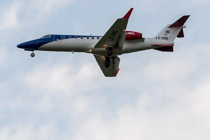 Learjet 45, example photo from Wikimedia Commons
