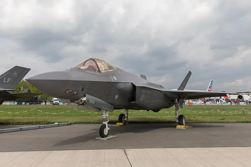 Lockheed Martin F-35A Lightning 2, example photo from Wikimedia Commons