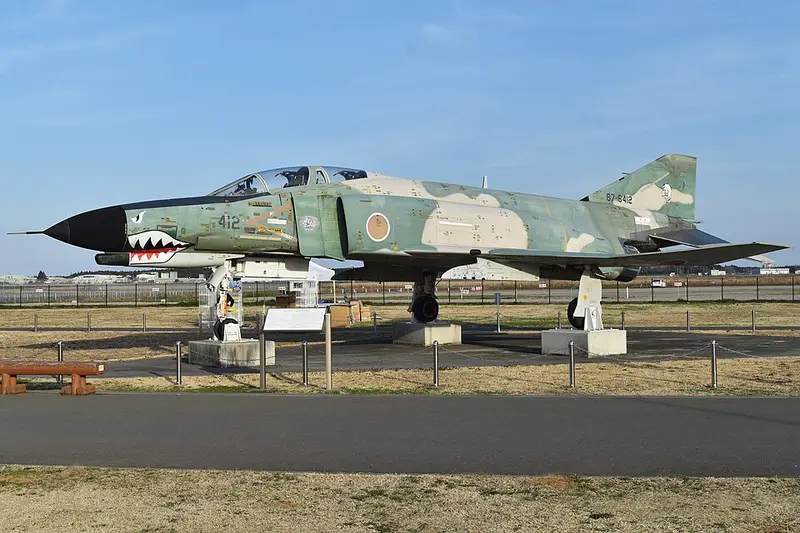 Mcdonnell F-4 Phantom 2, example photo from Wikimedia Commons