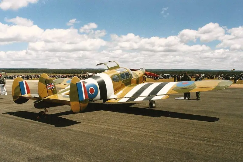 Miles M-38 Messenger, example photo from Wikimedia Commons