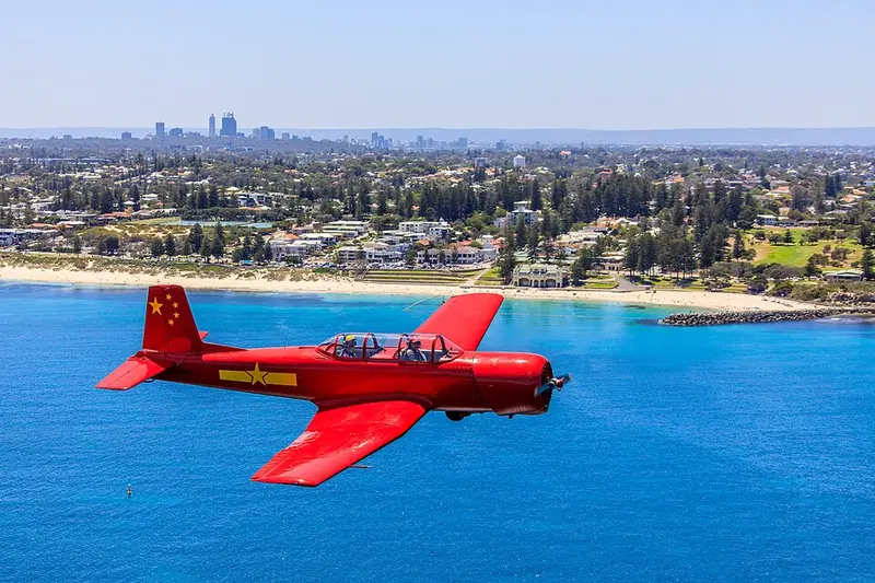 Nanchang CJ-6, Beispielfoto von Wikimedia Commons