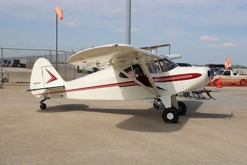Piper PA-16 Clipper, example photo from Wikimedia Commons