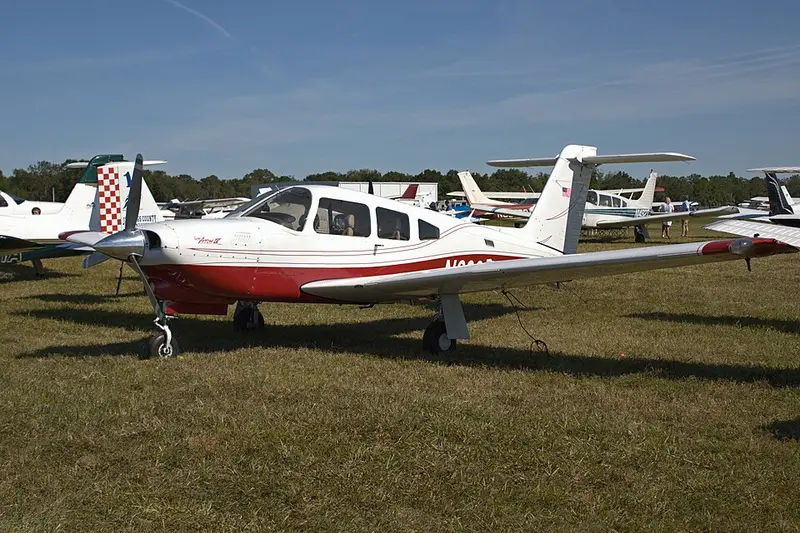 Piper PA-28RT-201T Turbo Arrow 4, example photo from Wikimedia Commons