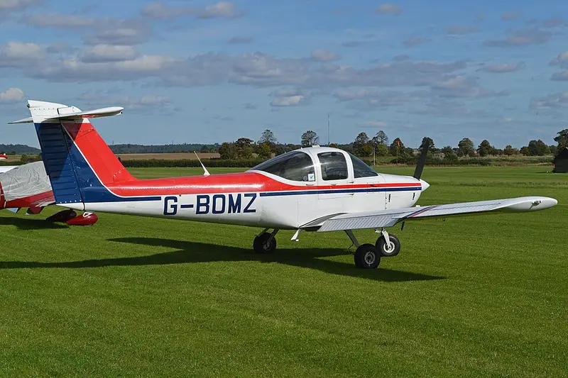 Piper PA-38 Tomahawk, Beispielfoto von Wikimedia Commons