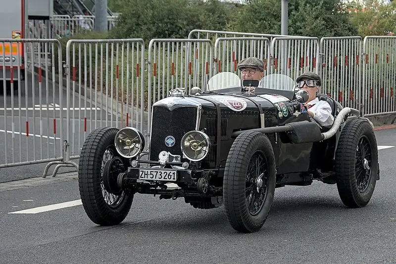 Riley 65, example photo from Wikimedia Commons