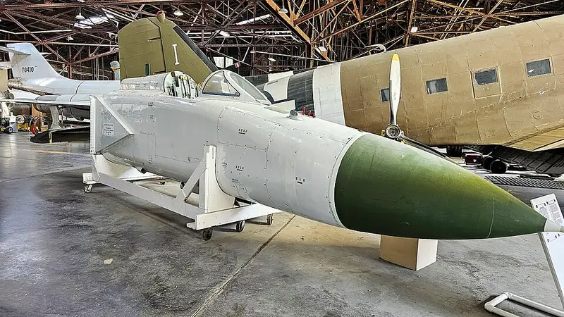 Shenyang JZ-8, example photo from Wikimedia Commons