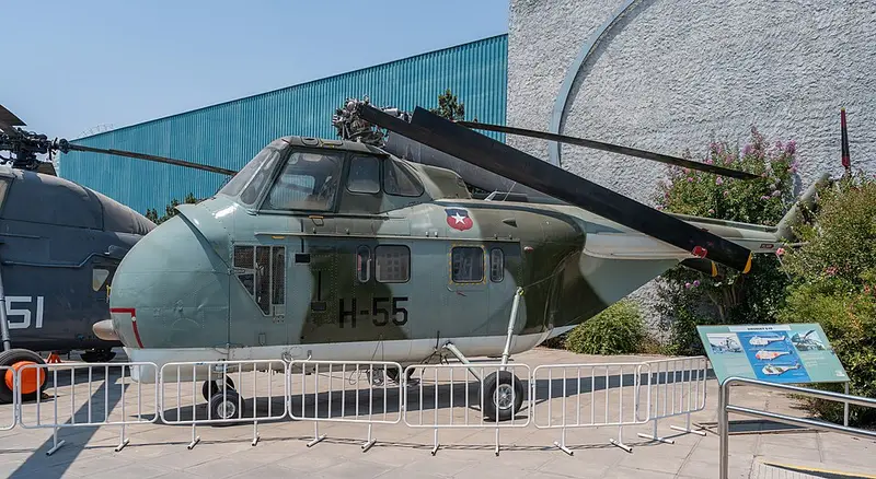 Sikorsky S-55T, example photo from Wikimedia Commons