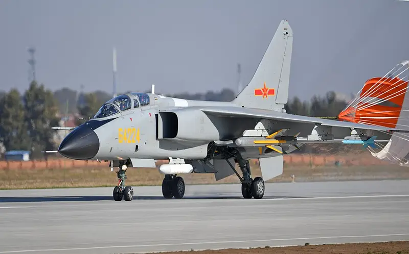 Xian JH-7, example photo from Wikimedia Commons
