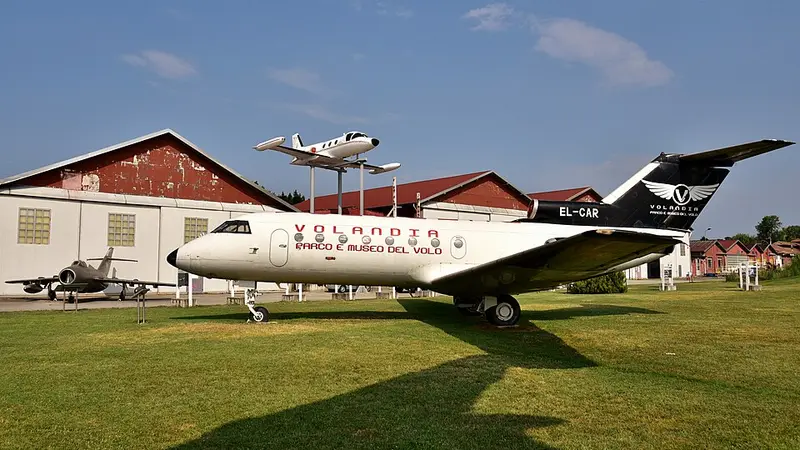 Yakovlev Yak-40, example photo from Wikimedia Commons